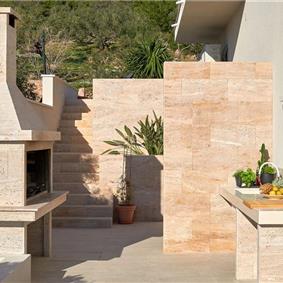 3 bedroom villa with pool and sea views Hvar island sleeps 6
